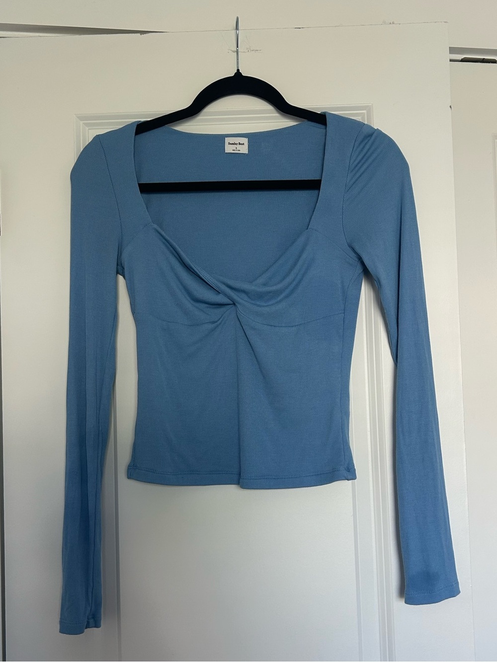 Aritzia Long Sleeve Blue Top with Twist Detail